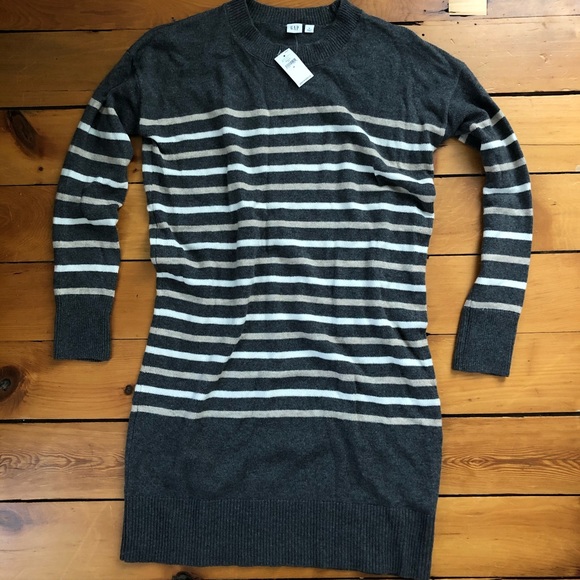 GAP Crewneck Sweater Dress - Picture 5 of 6